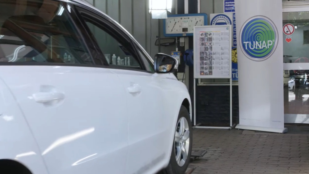 Tiết kiệm thời gian, bảo vệ toàn diện hệ thống khí xả với Vệ sinh không tháo rời (TUNAP microflex® 931 & 932)